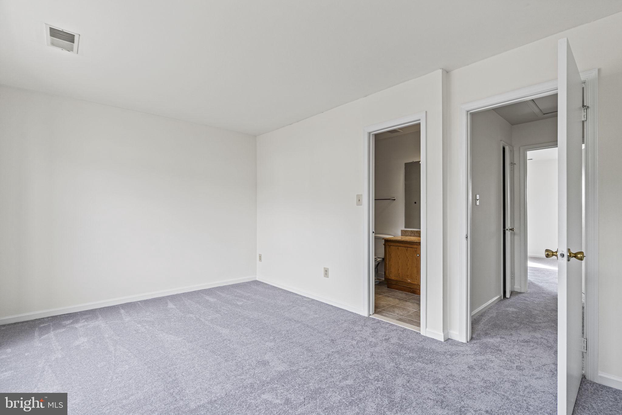 WINSLOW CHASE - Residential