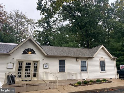 Photo of 1913 Greentree Road #SUITE D, CHERRY HILL, NJ 08003 (MLS # NJCD2112110)