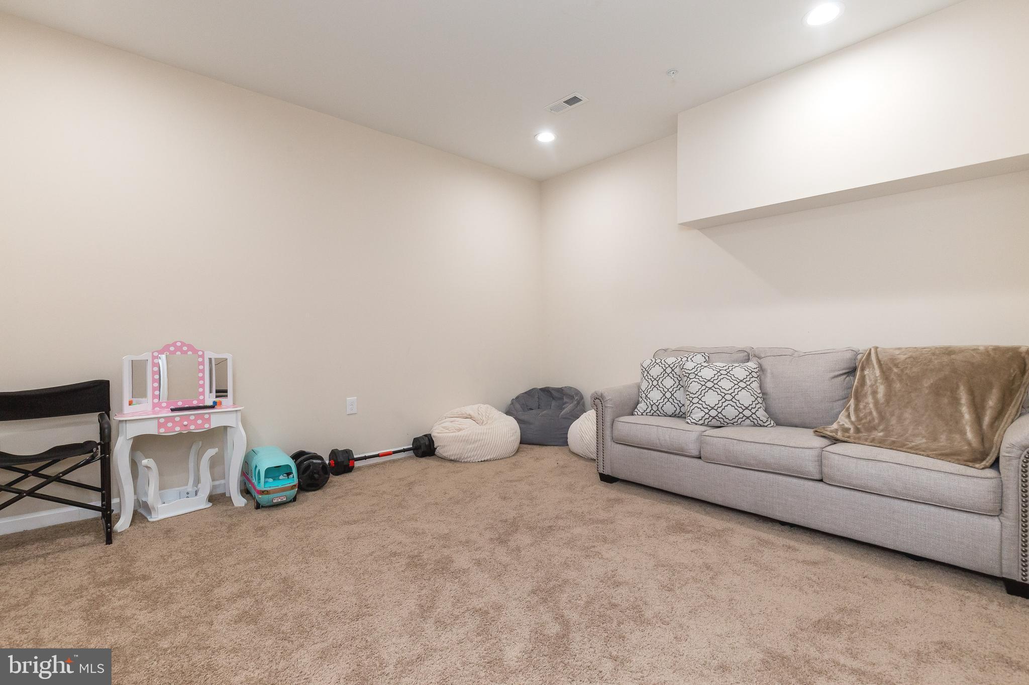 WOODBURN ESTATES - Residential