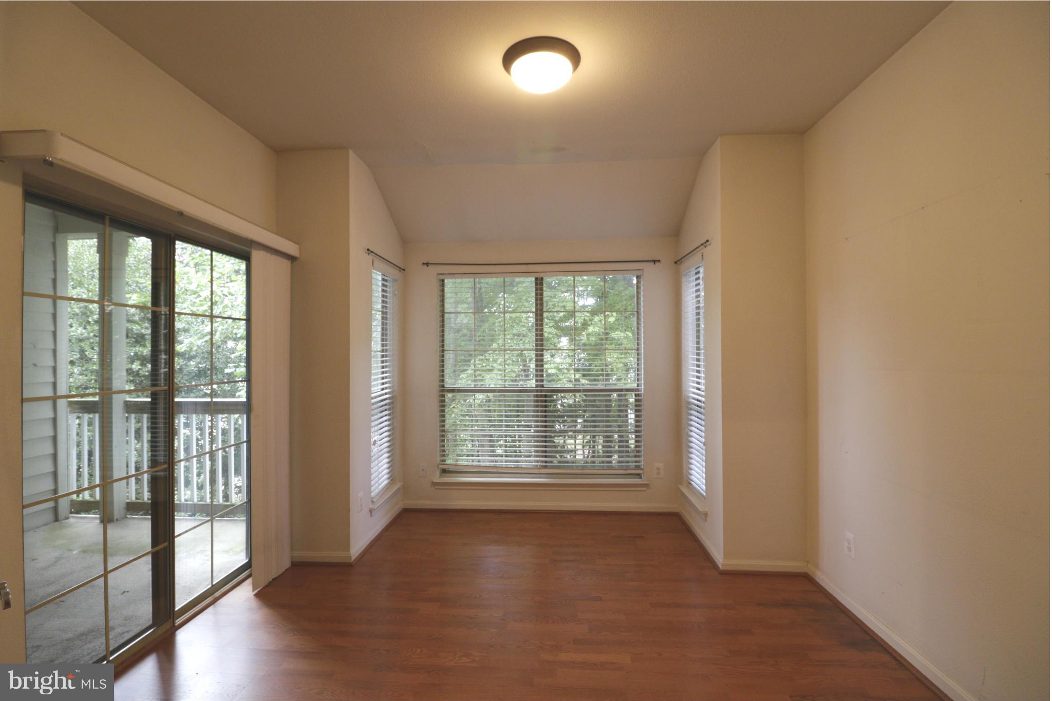 PENDERBROOK SQUARE CONDOMINIUMS - Residential