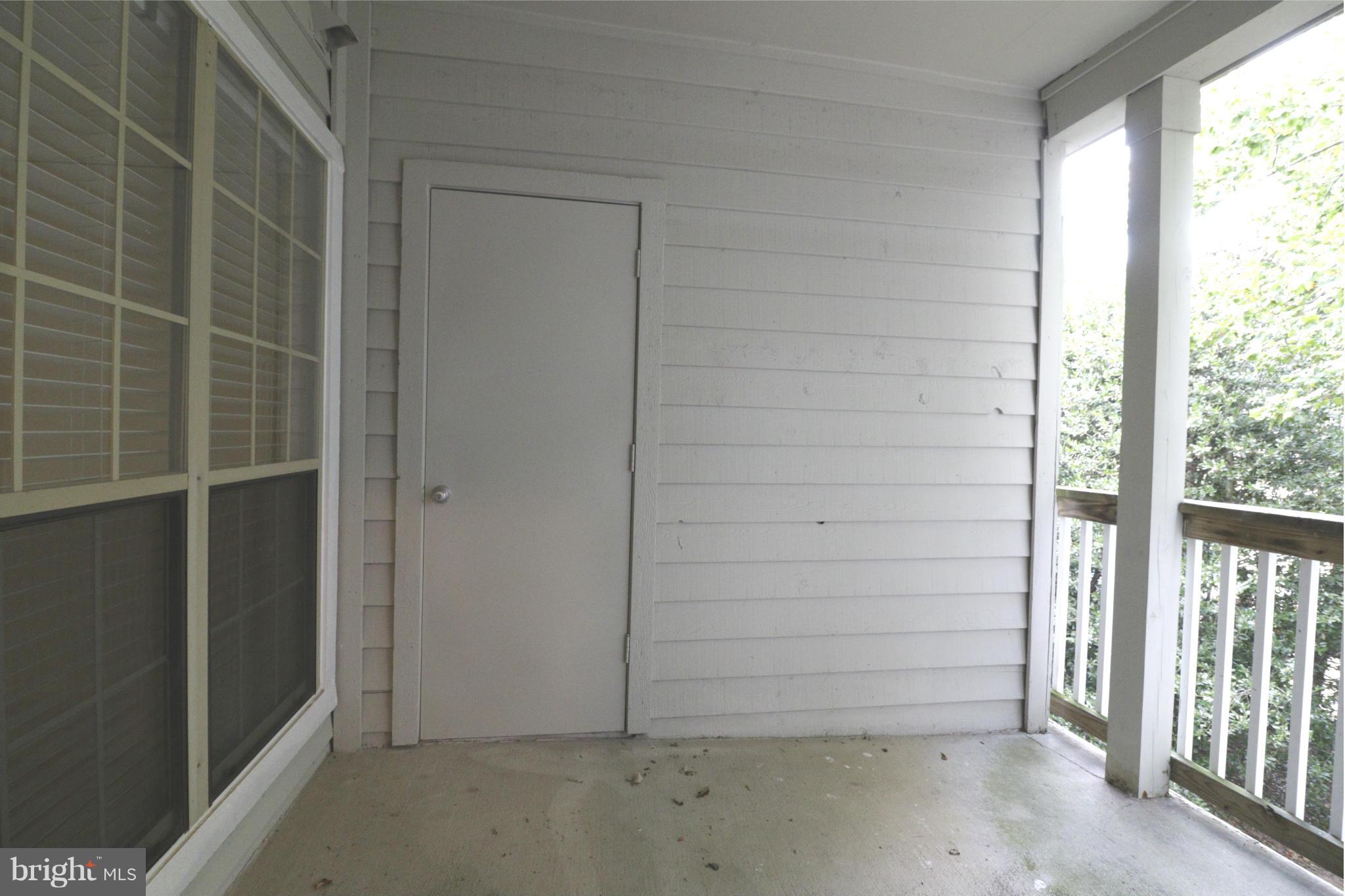 PENDERBROOK SQUARE CONDOMINIUMS - Residential