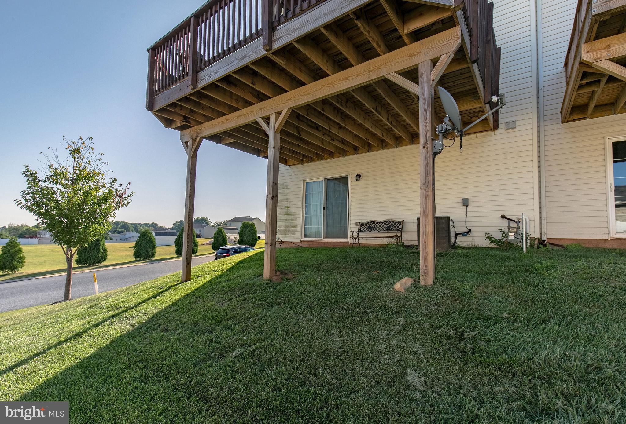 IRON BRIDGE LANDING - Residential