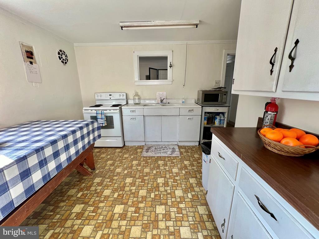 NOT IN SUBDIVISION - Residential