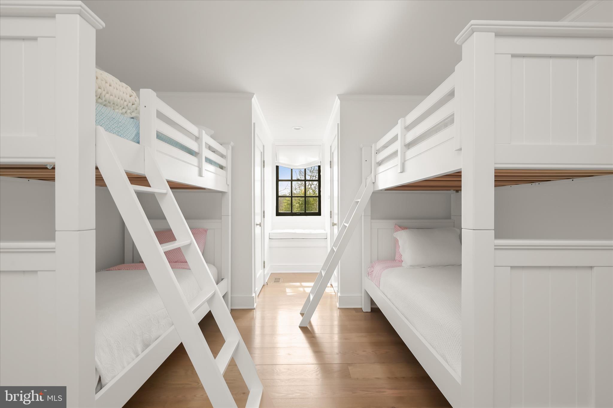 GIBSON ISLAND - Residential