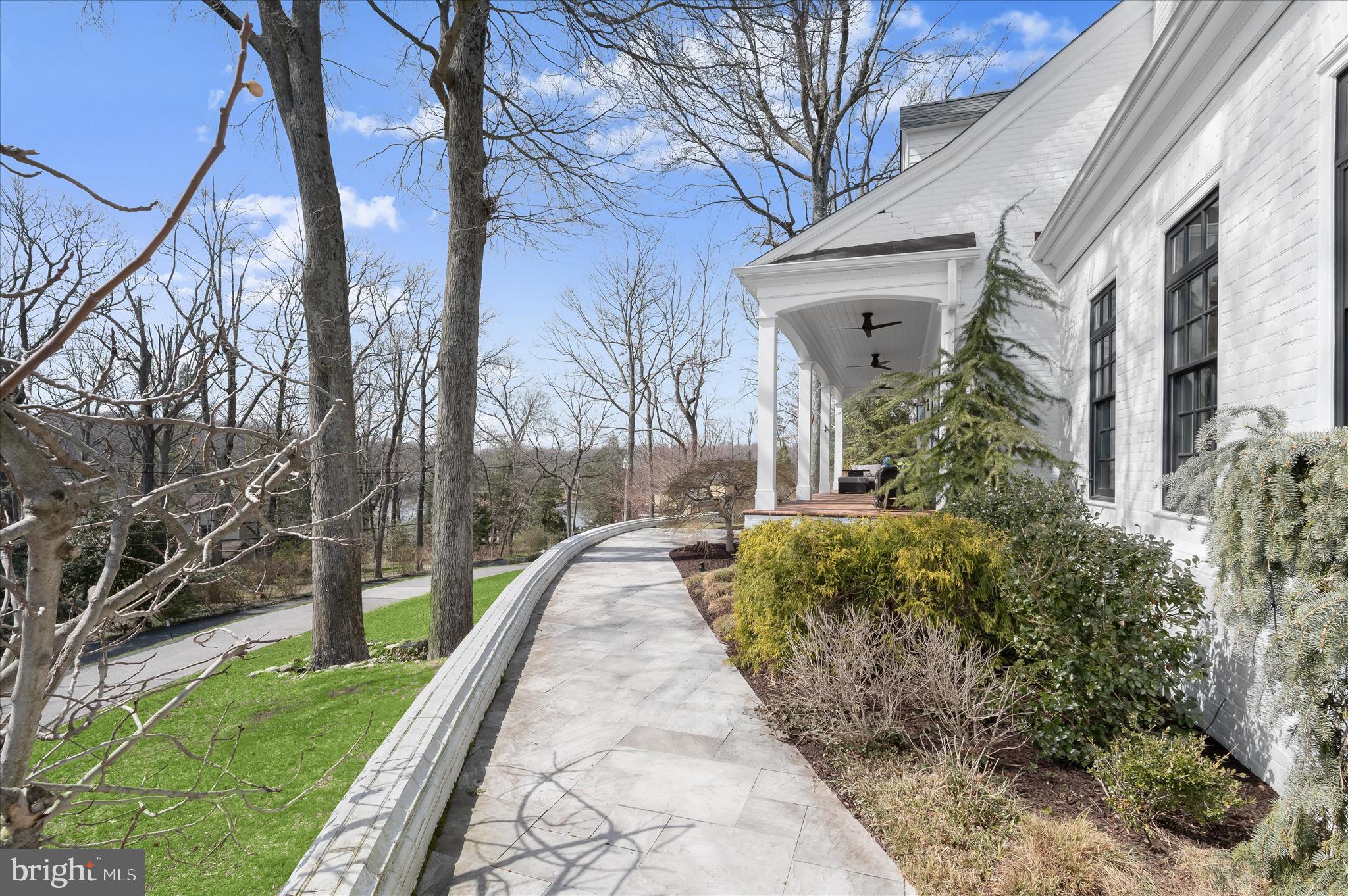 GIBSON ISLAND - Residential