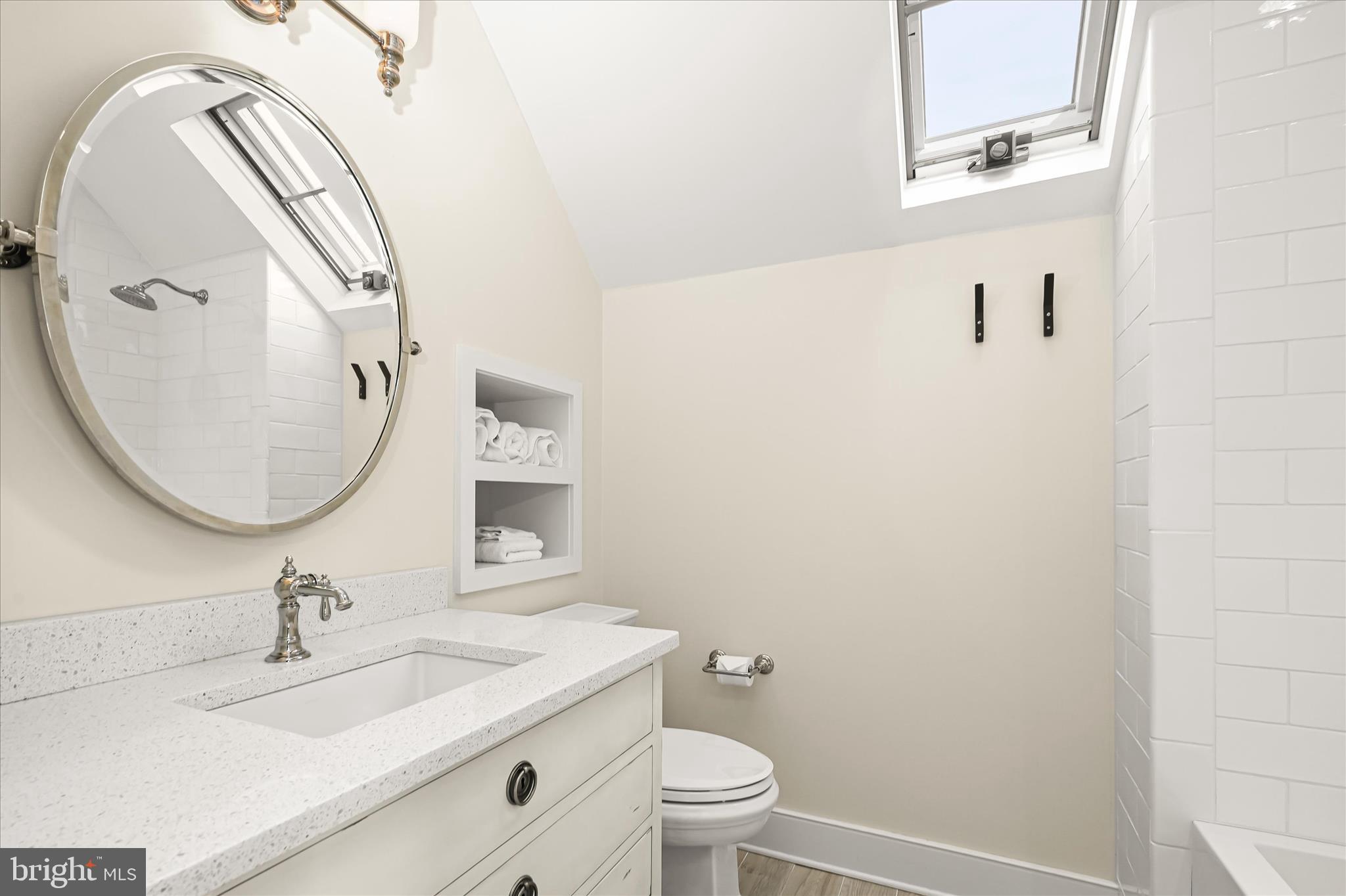 GIBSON ISLAND - Residential