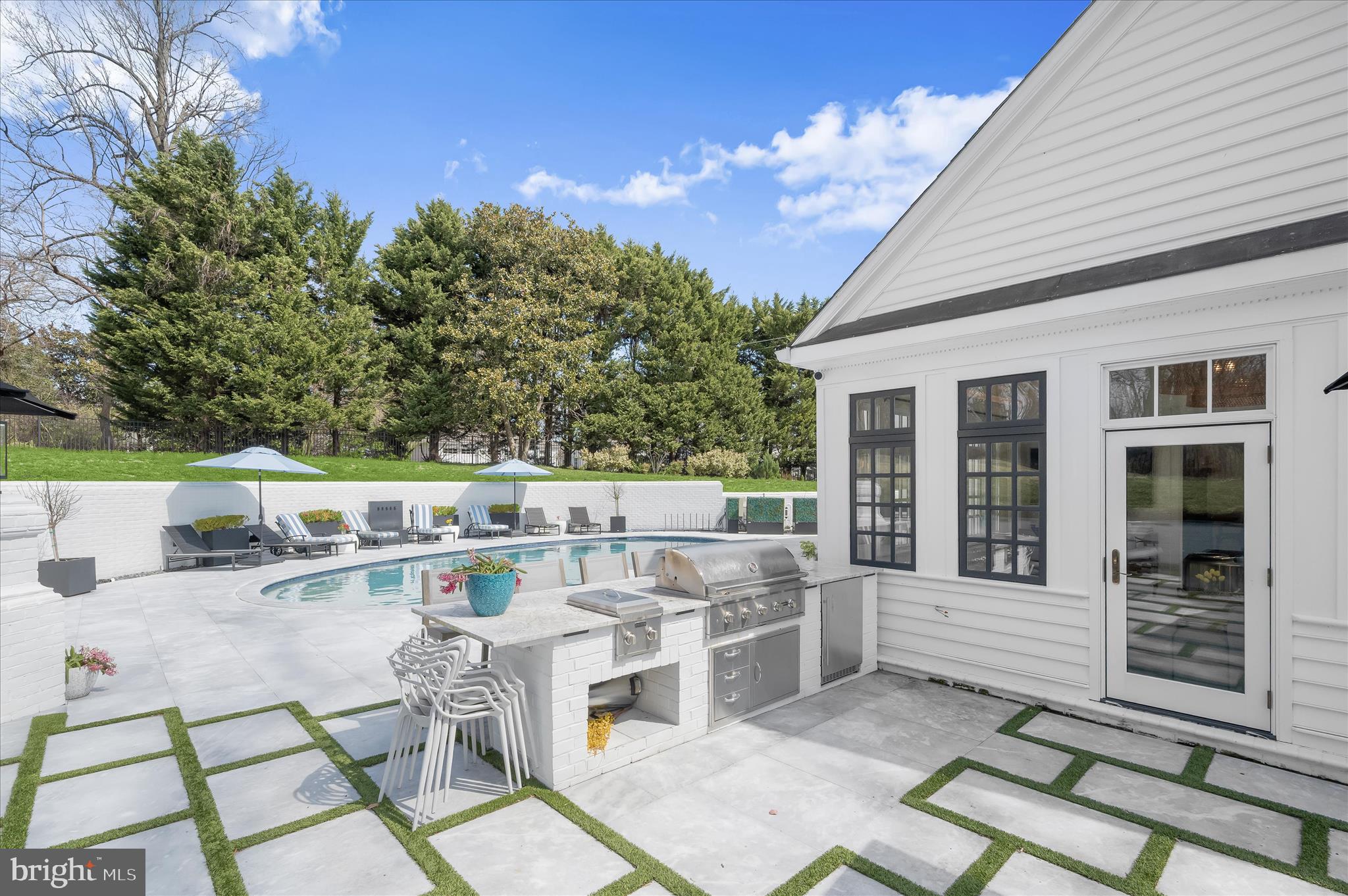 GIBSON ISLAND - Residential