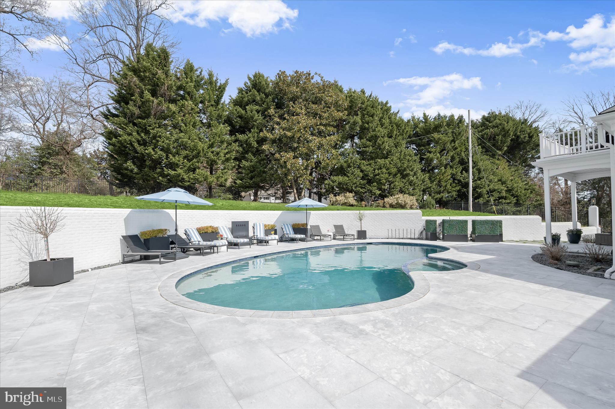 GIBSON ISLAND - Residential