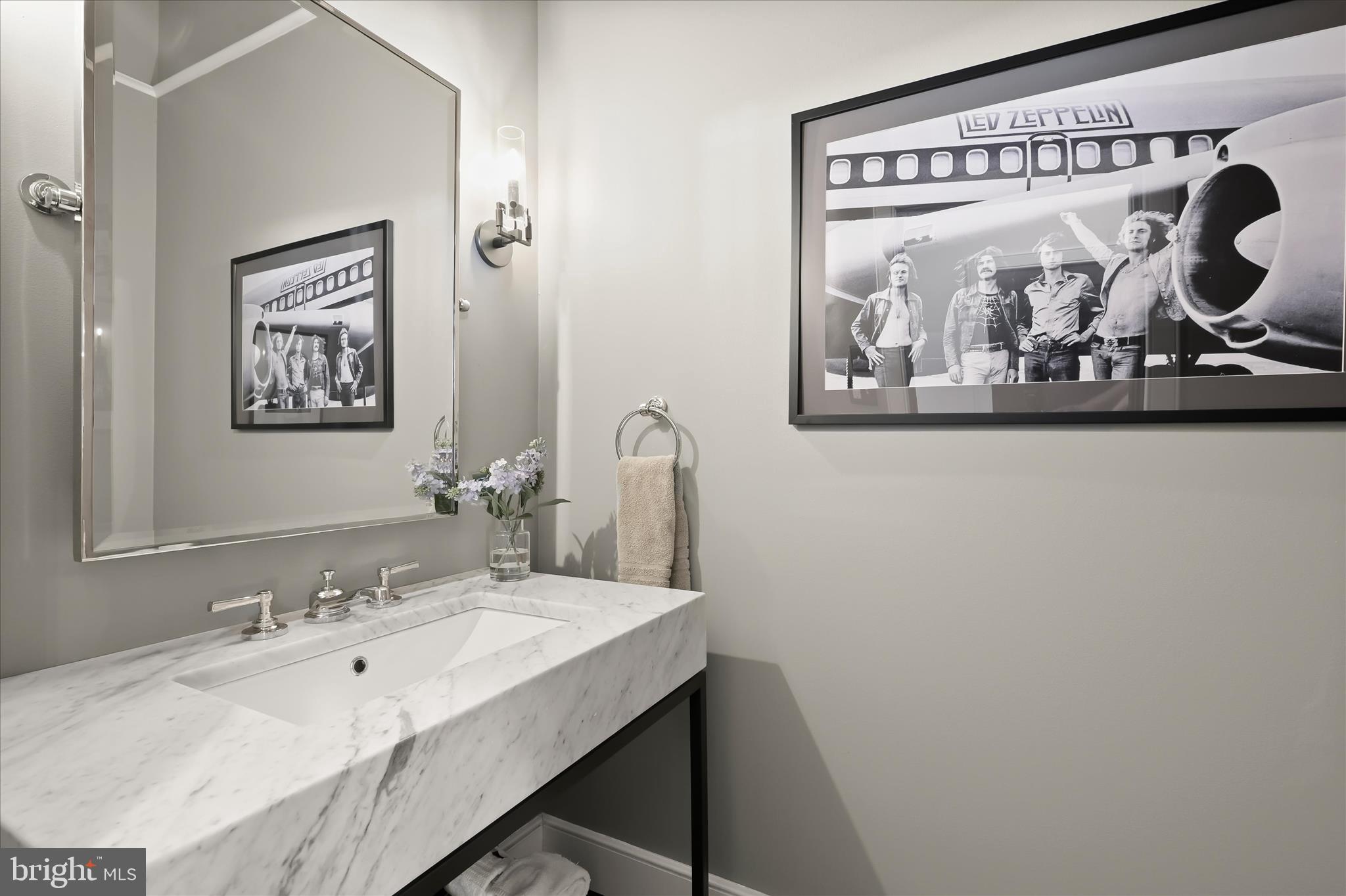 GIBSON ISLAND - Residential