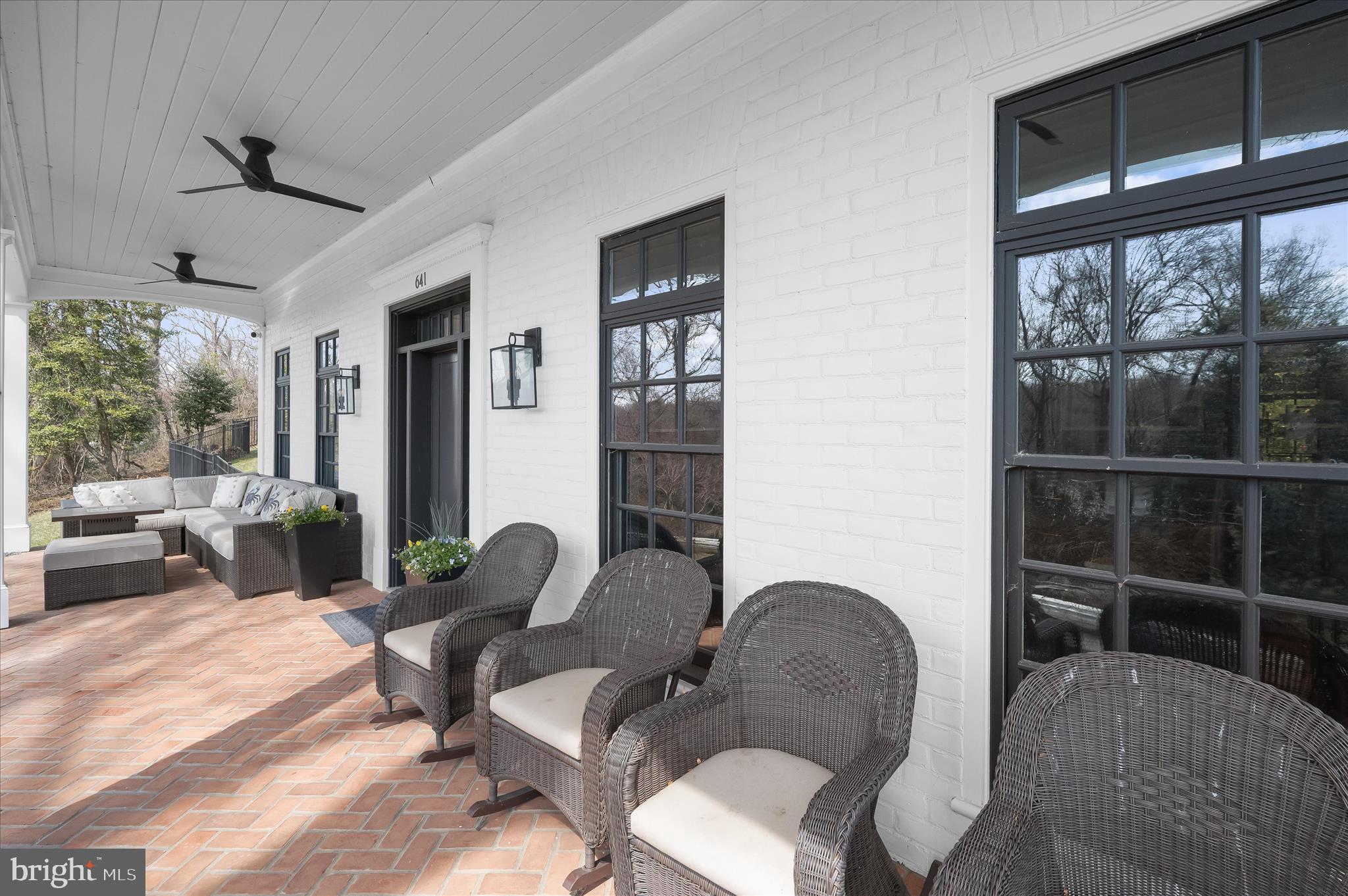 GIBSON ISLAND - Residential