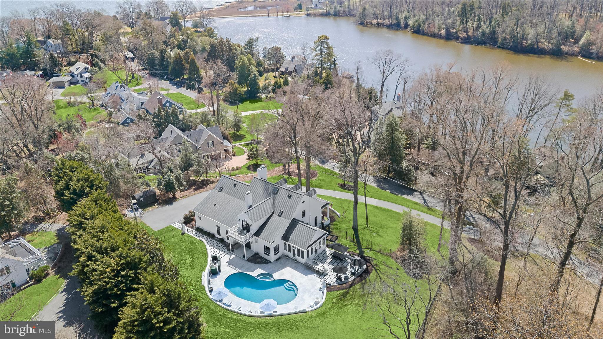 GIBSON ISLAND - Residential