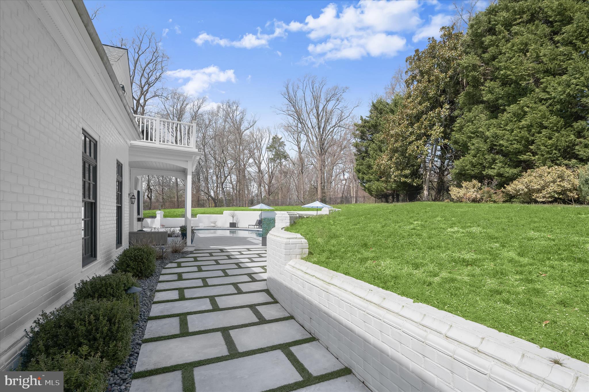 GIBSON ISLAND - Residential