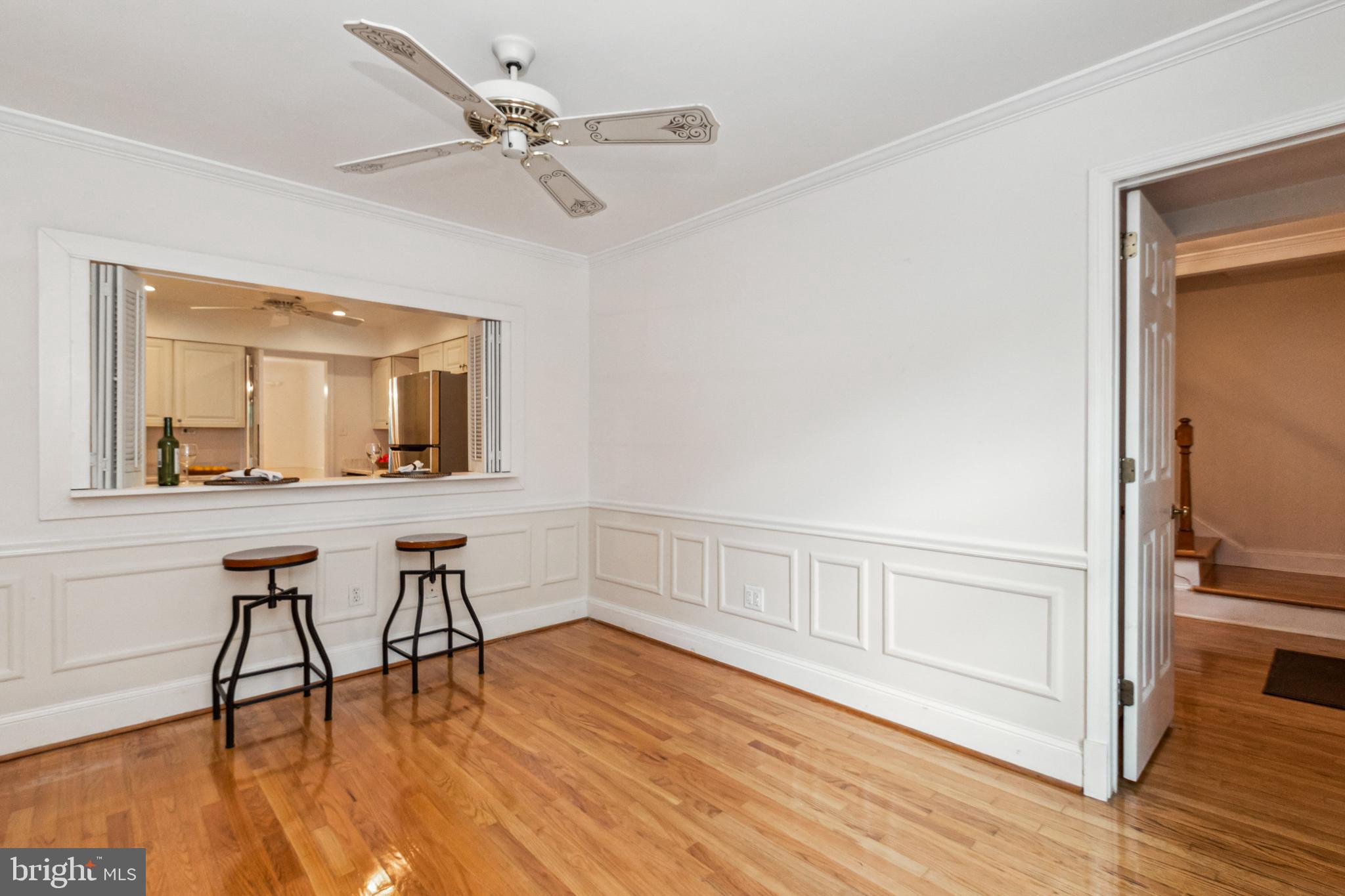 LAKEWOOD APARTMENTS - Residential