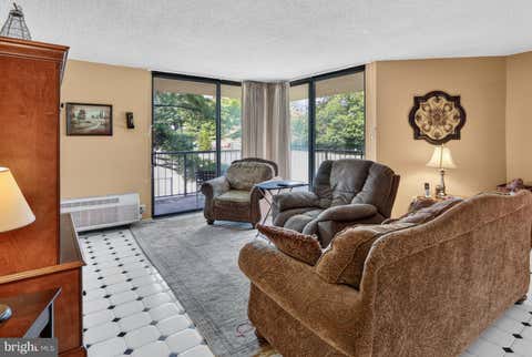 Condo For Sale - 666 W Germantown Pike #1212<br/> PLYMOUTH MEETING, PA 19462