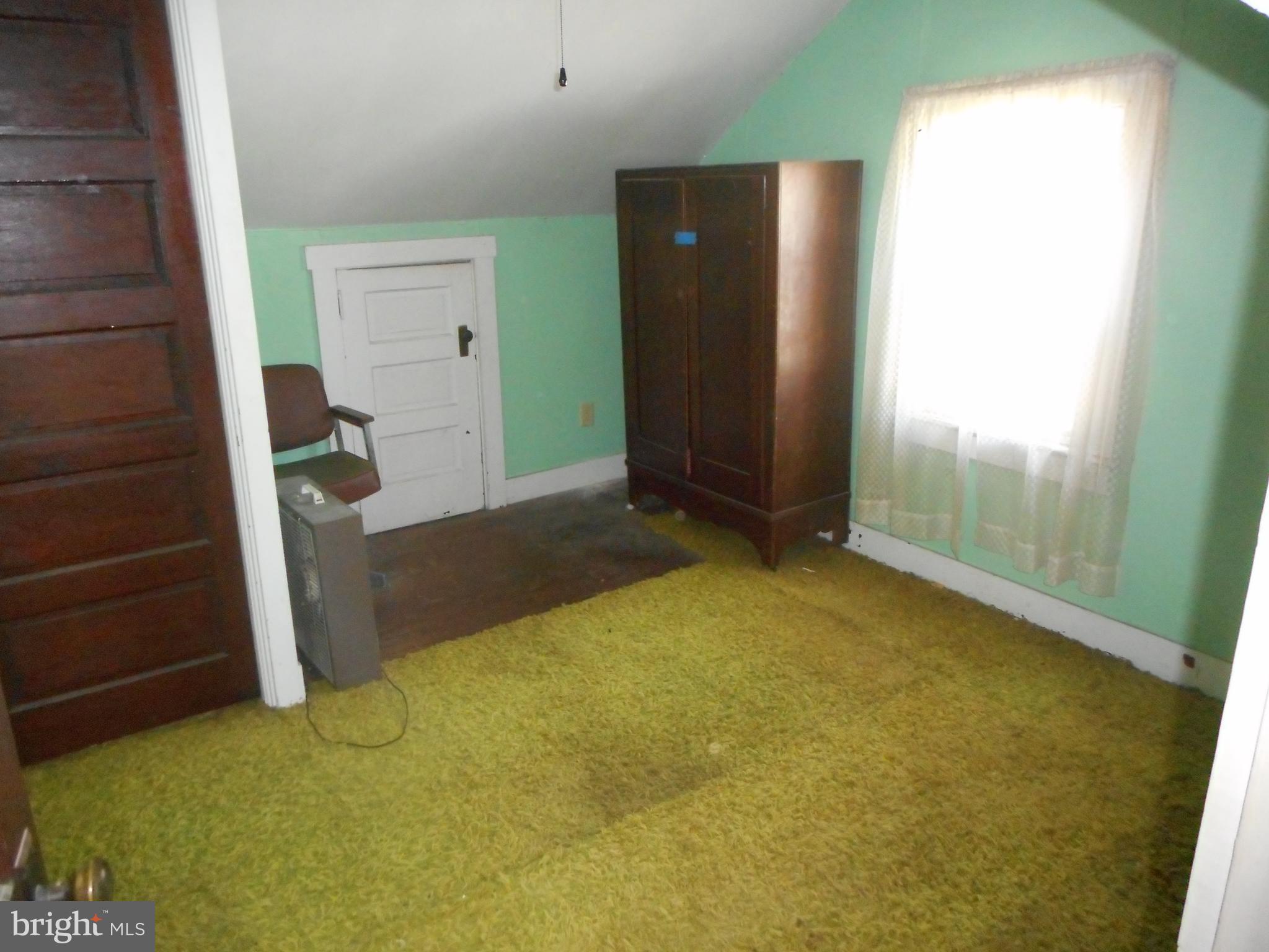 NONAVAILABLE - Residential