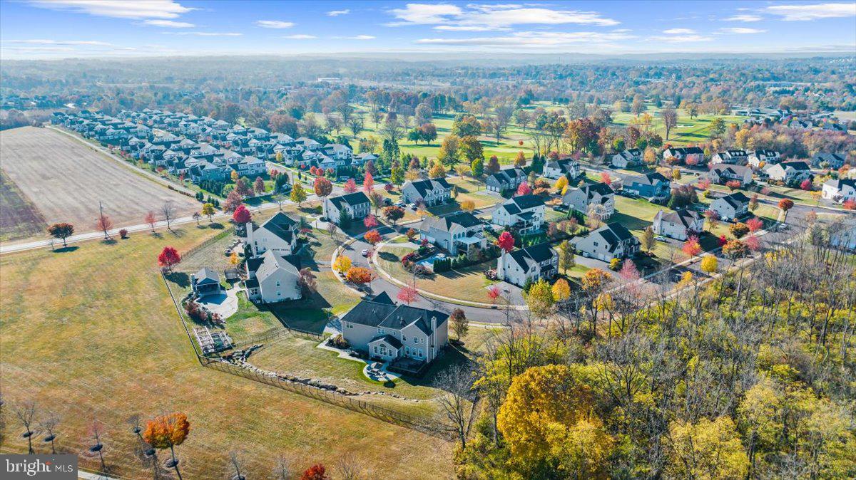 COUNTRY CLUB ESTS - Residential