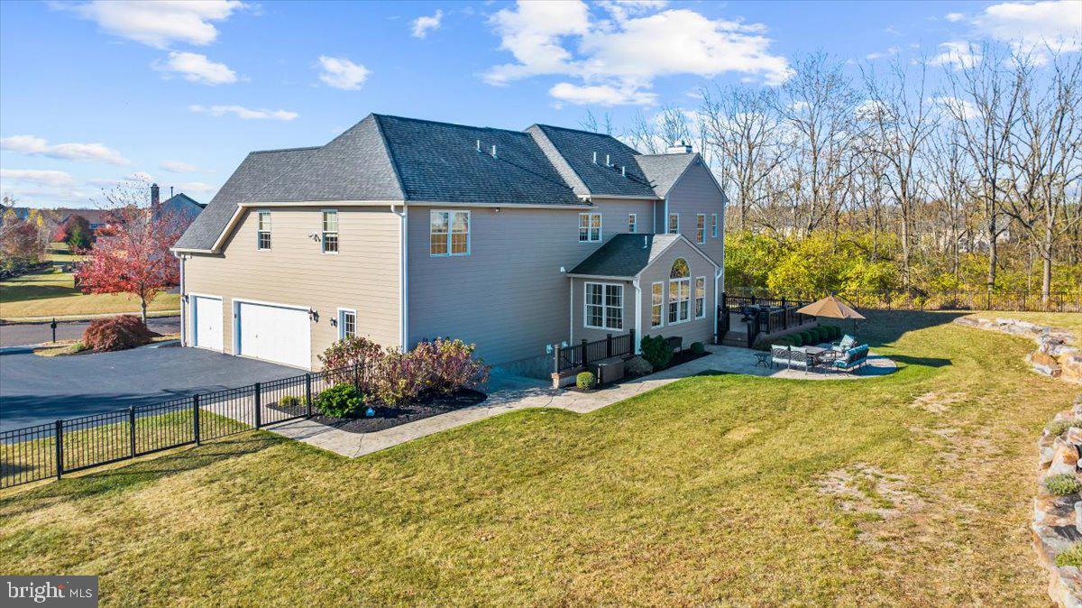 COUNTRY CLUB ESTS - Residential