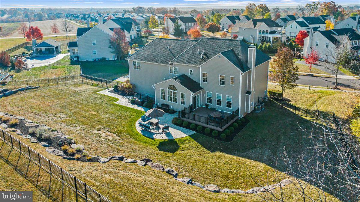 COUNTRY CLUB ESTS - Residential