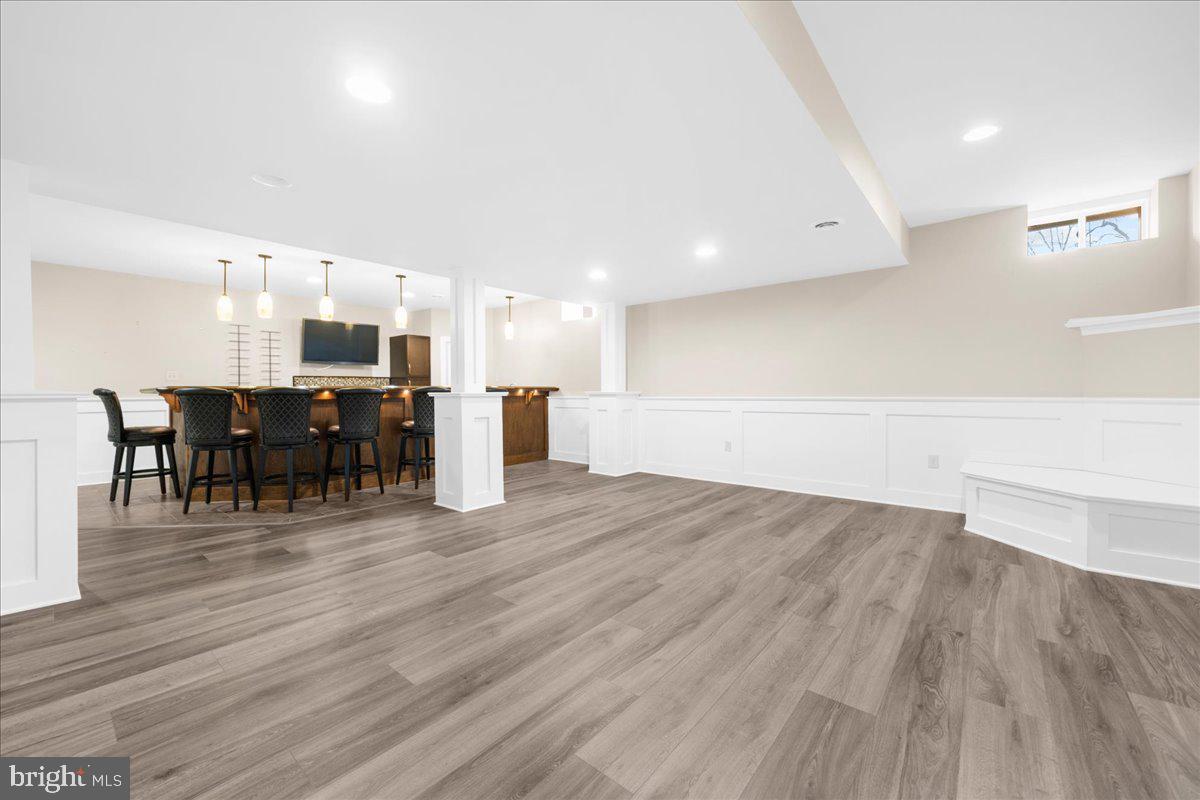 COUNTRY CLUB ESTS - Residential