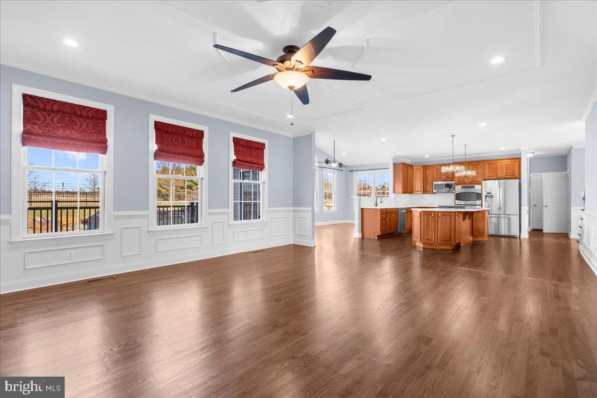 COUNTRY CLUB ESTS - Residential