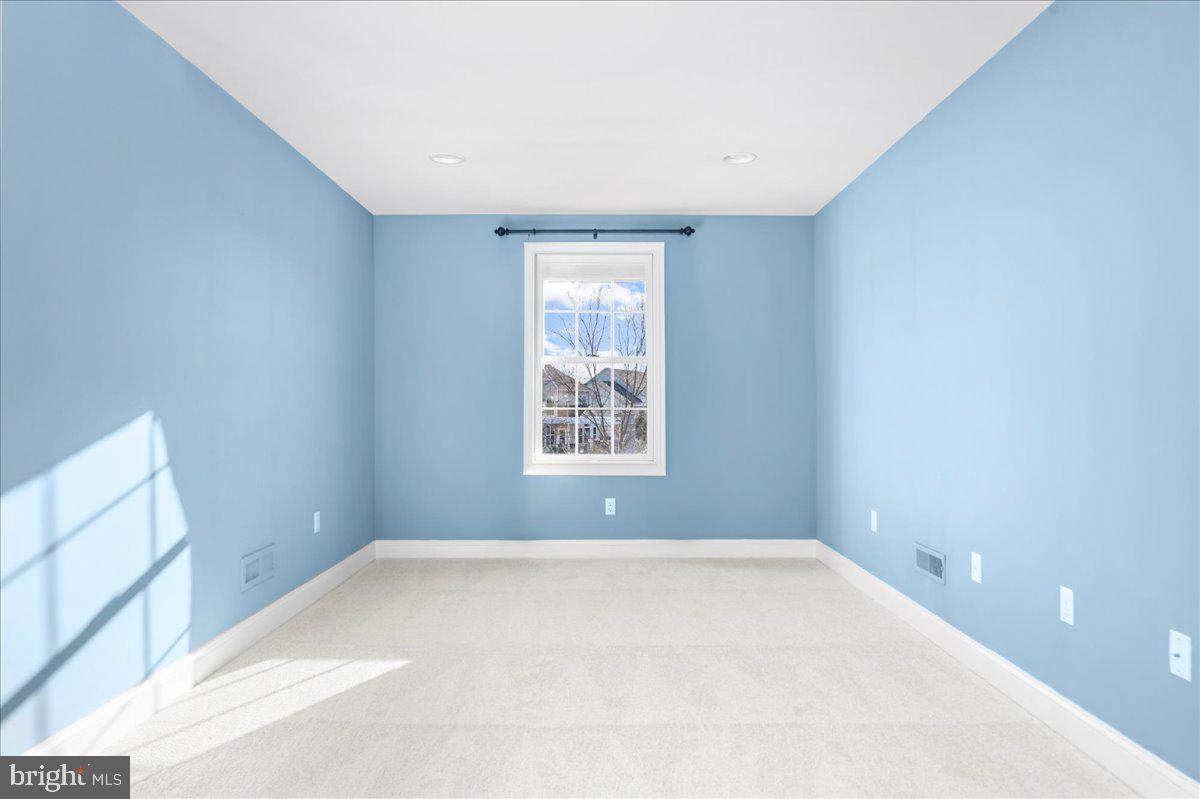 COUNTRY CLUB ESTS - Residential