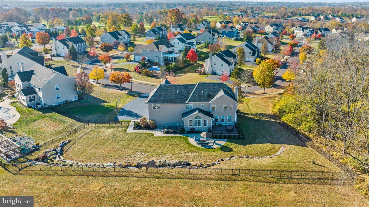 COUNTRY CLUB ESTS - Residential