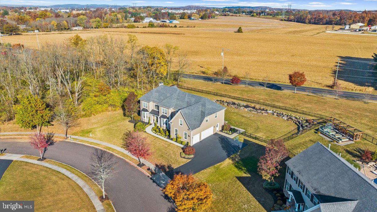 COUNTRY CLUB ESTS - Residential