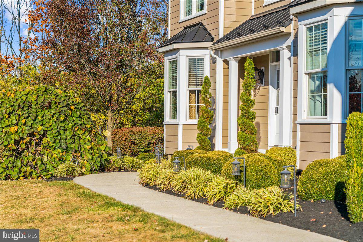 COUNTRY CLUB ESTS - Residential