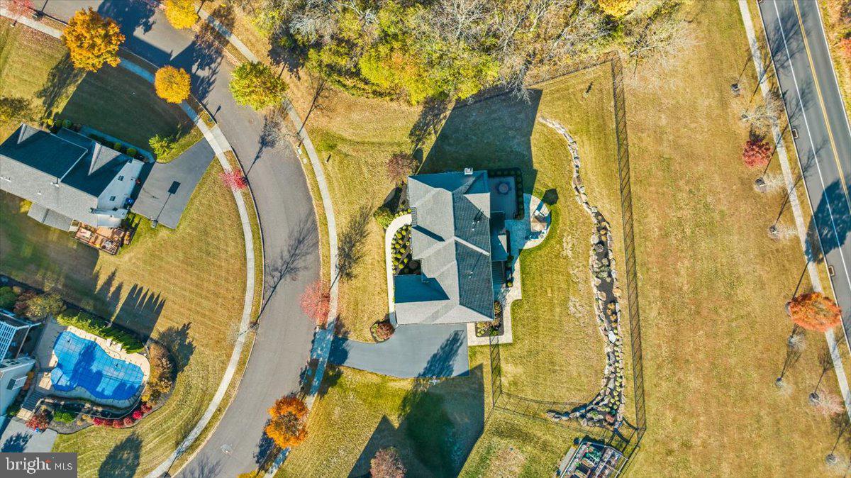 COUNTRY CLUB ESTS - Residential