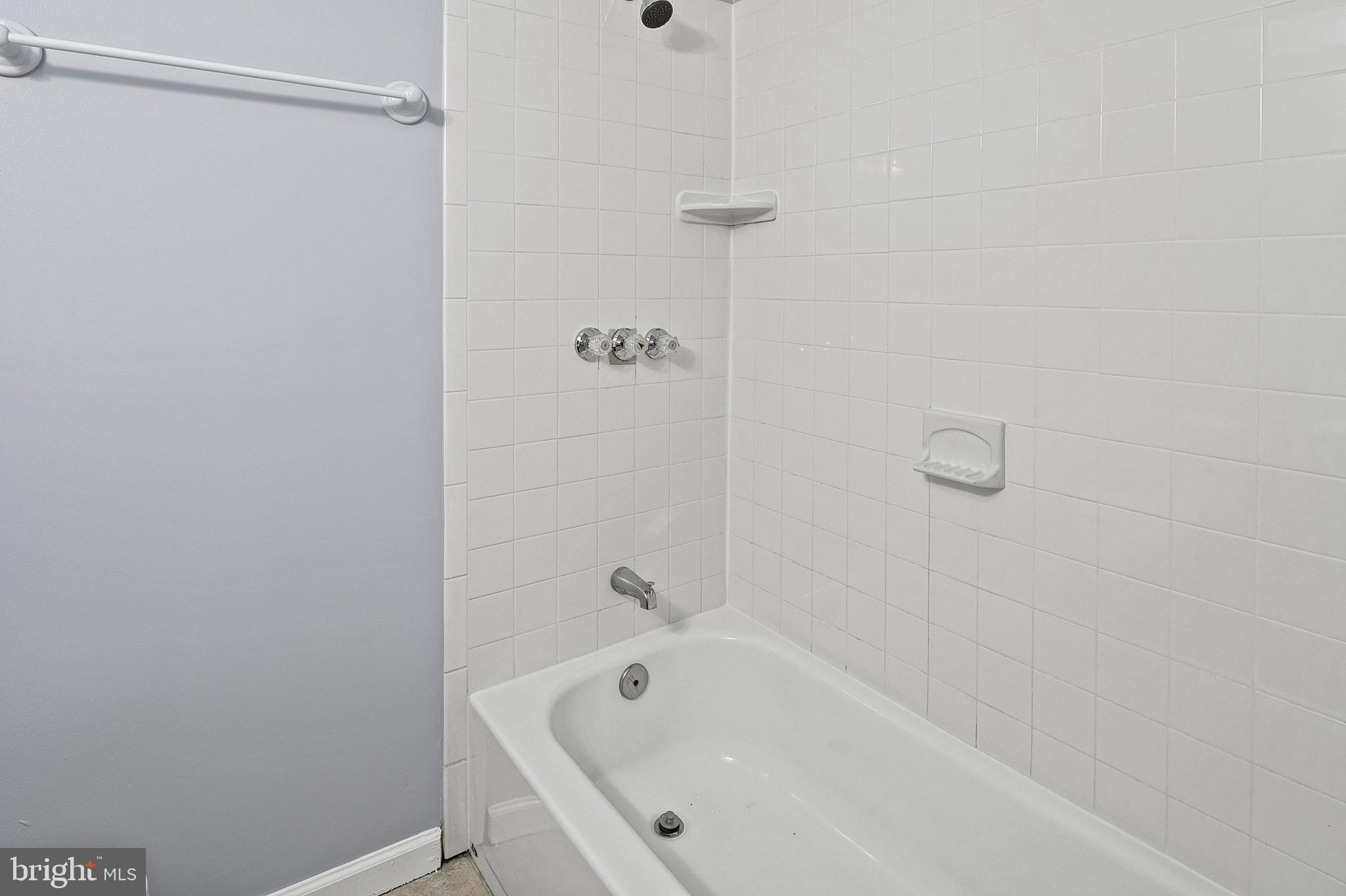 WESTLAKE - Residential Lease