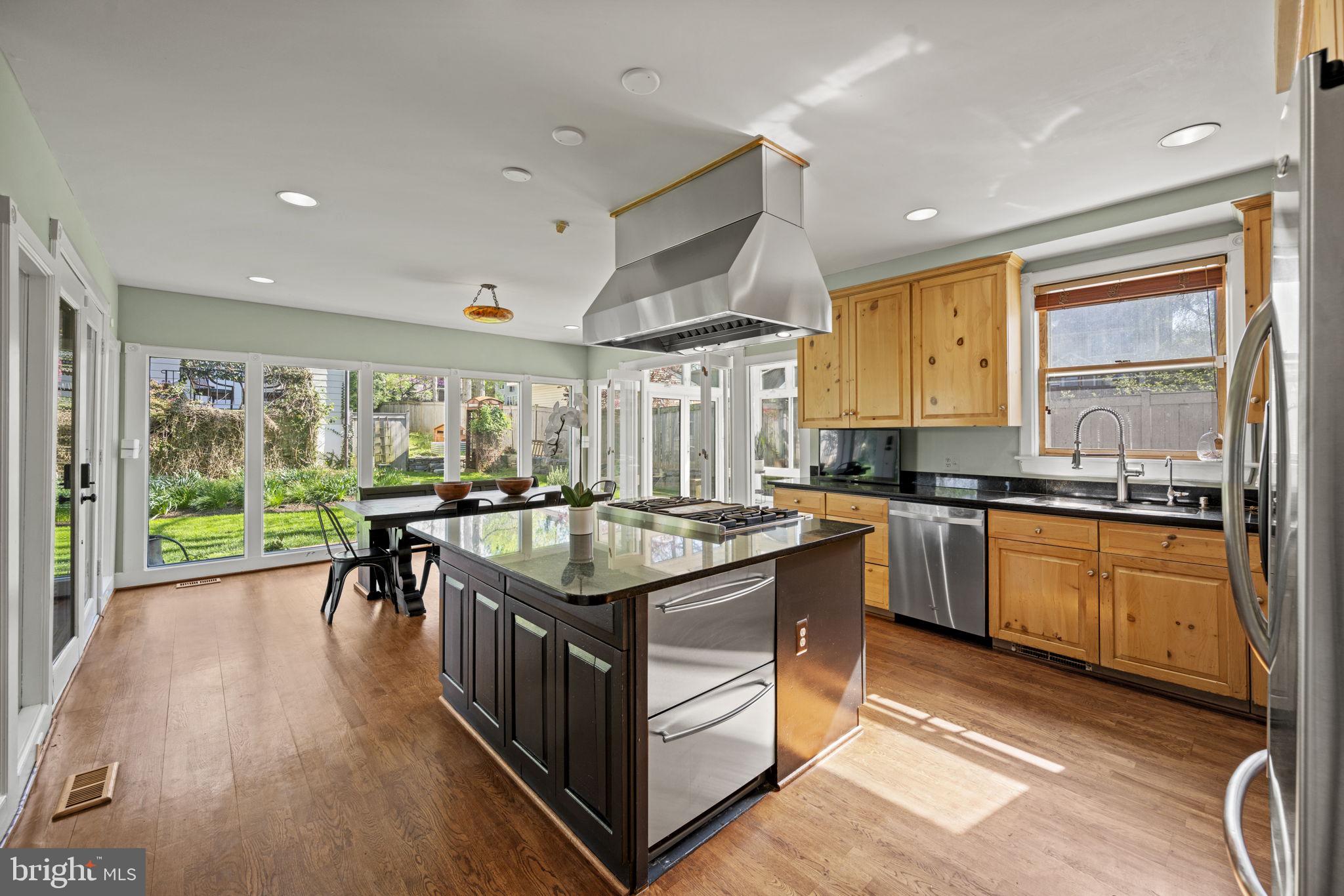 OAKWOOD KNOLLS - Residential