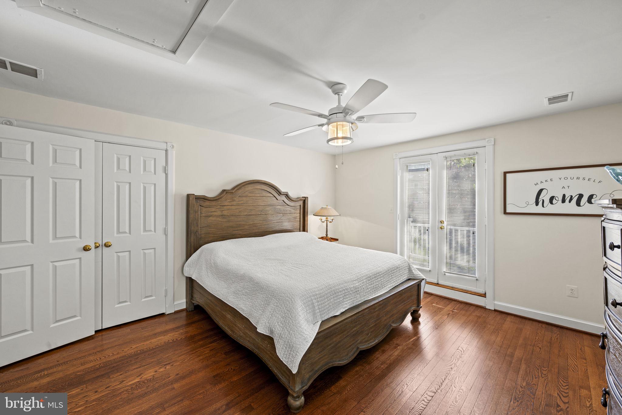 OAKWOOD KNOLLS - Residential