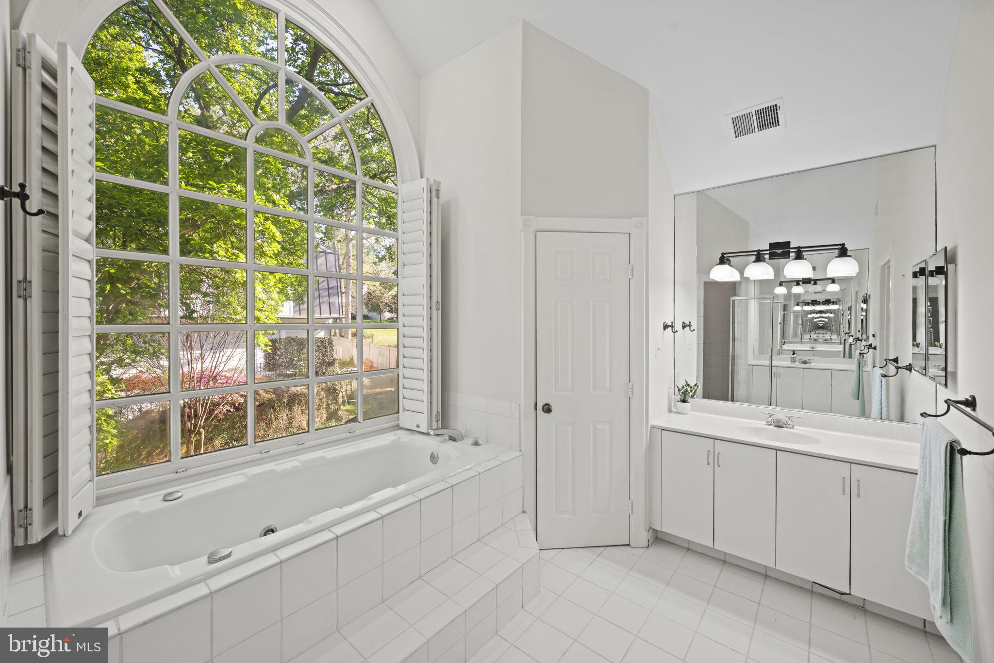 OAKWOOD KNOLLS - Residential