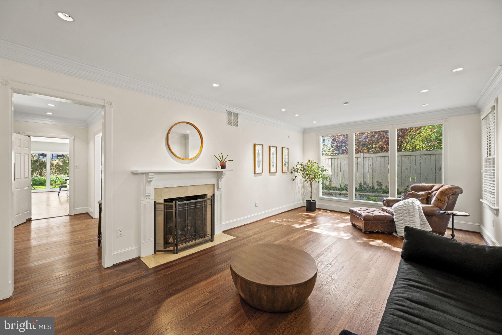 OAKWOOD KNOLLS - Residential