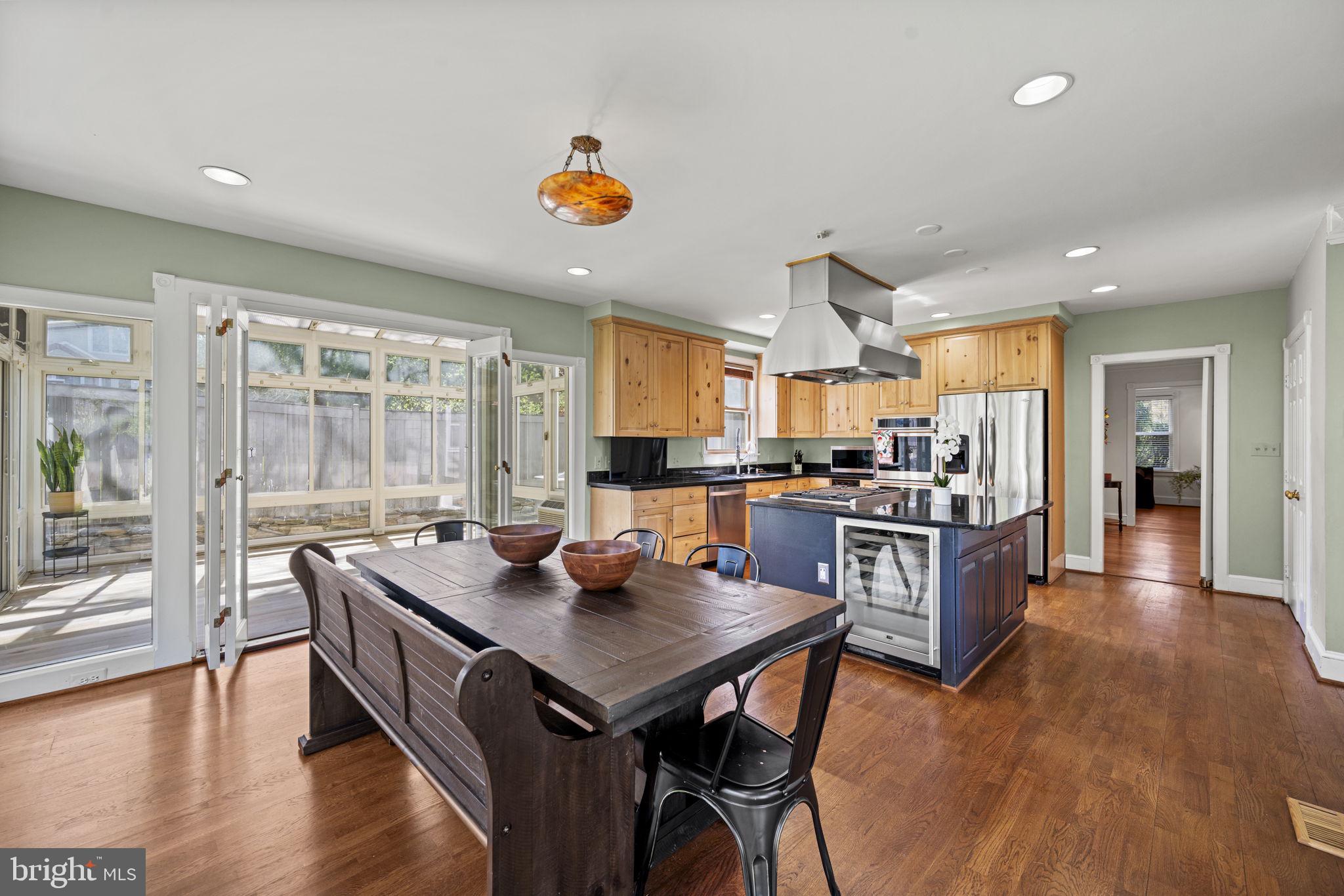 OAKWOOD KNOLLS - Residential