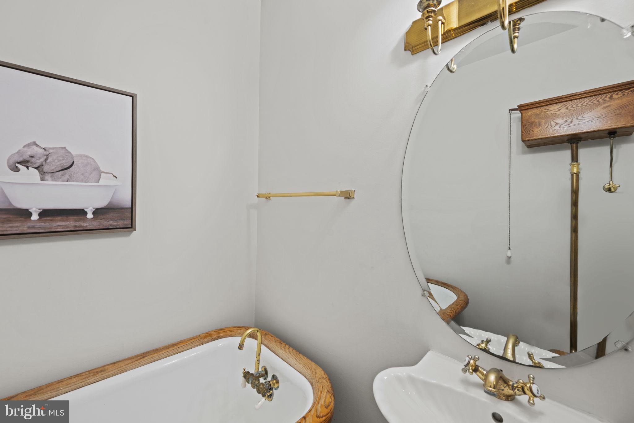 OAKWOOD KNOLLS - Residential