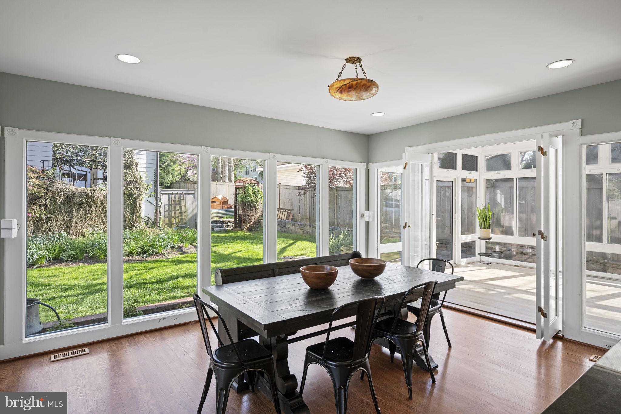 OAKWOOD KNOLLS - Residential