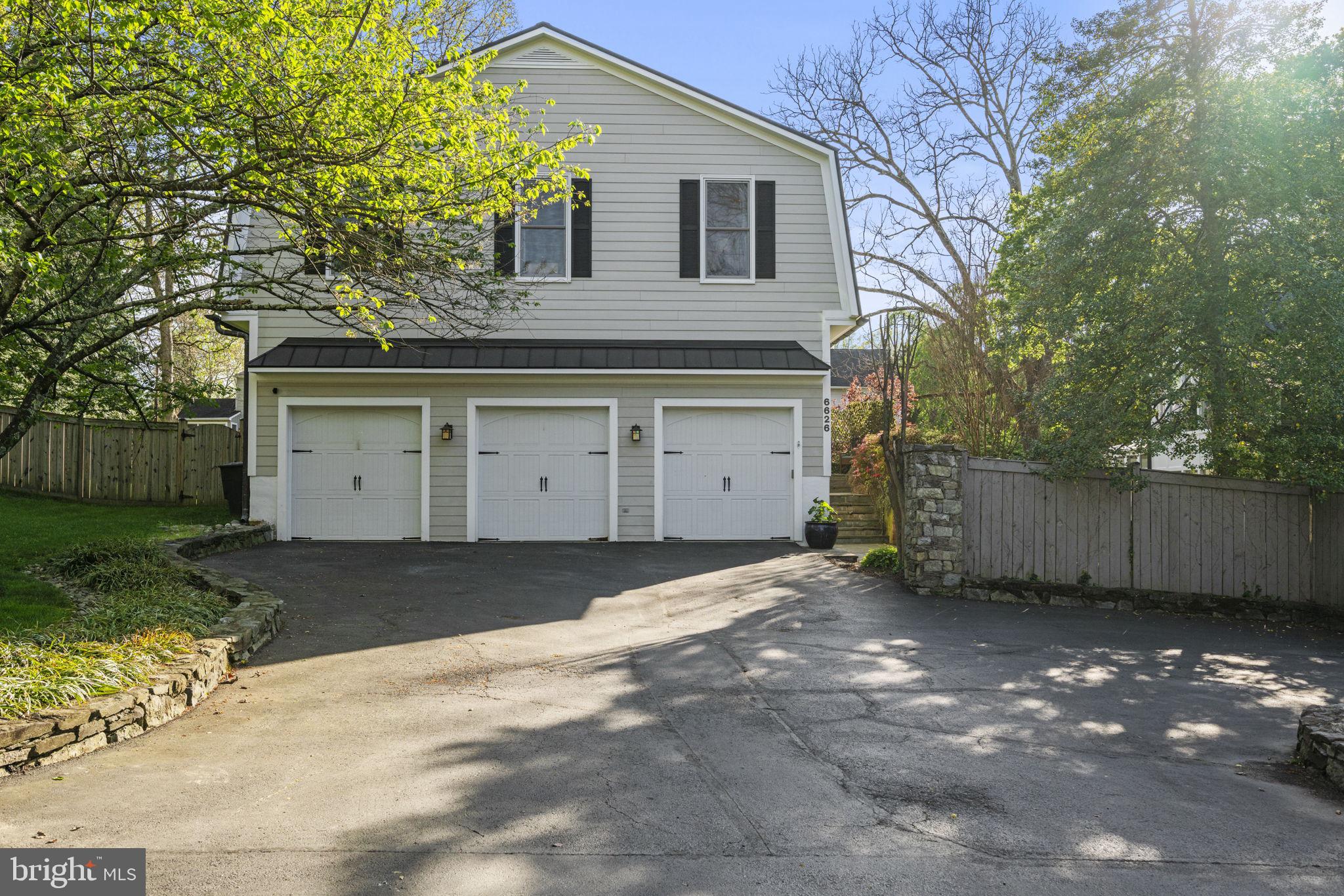 OAKWOOD KNOLLS - Residential