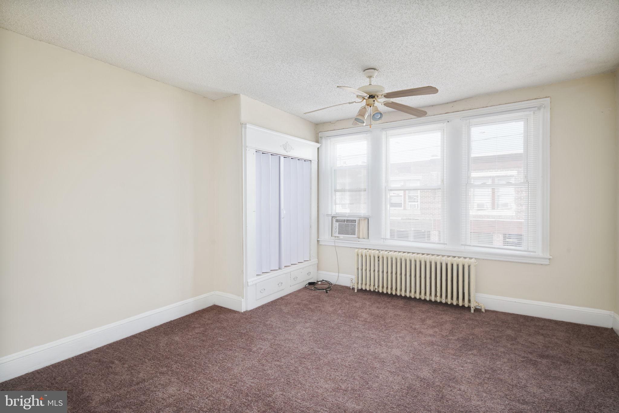 KENSINGTON - Residential