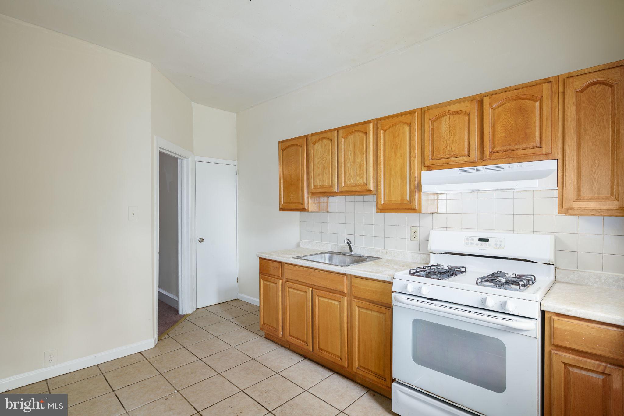 KENSINGTON - Residential