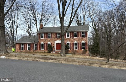 8518 FROST WAY ANNANDALE VA 22003