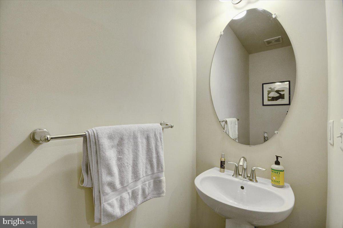 STONEHOUSE RUN - Residential