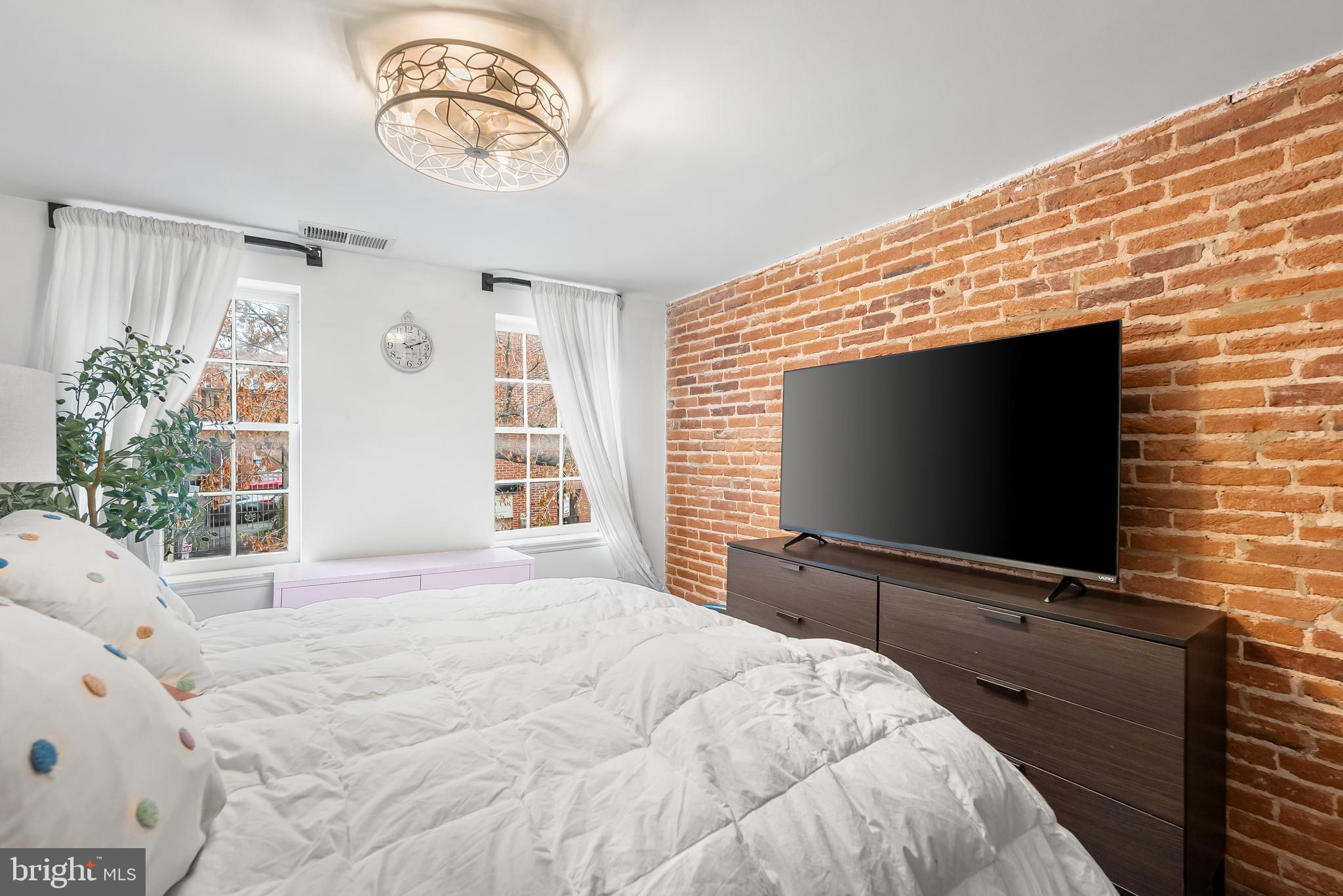 FELLS POINT HISTORIC DISTRICT - Residential