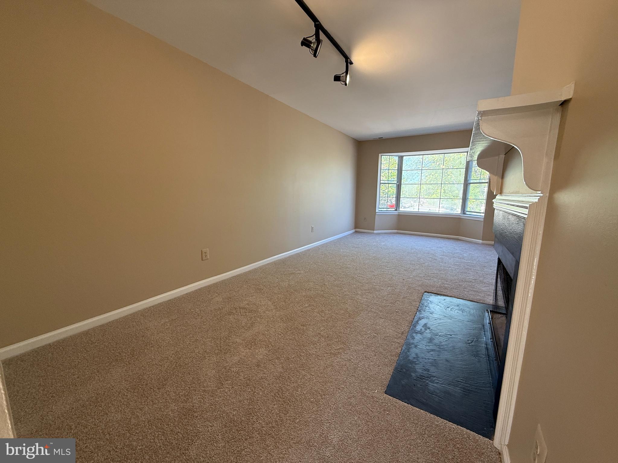 WINDING BROOK - Residential Lease