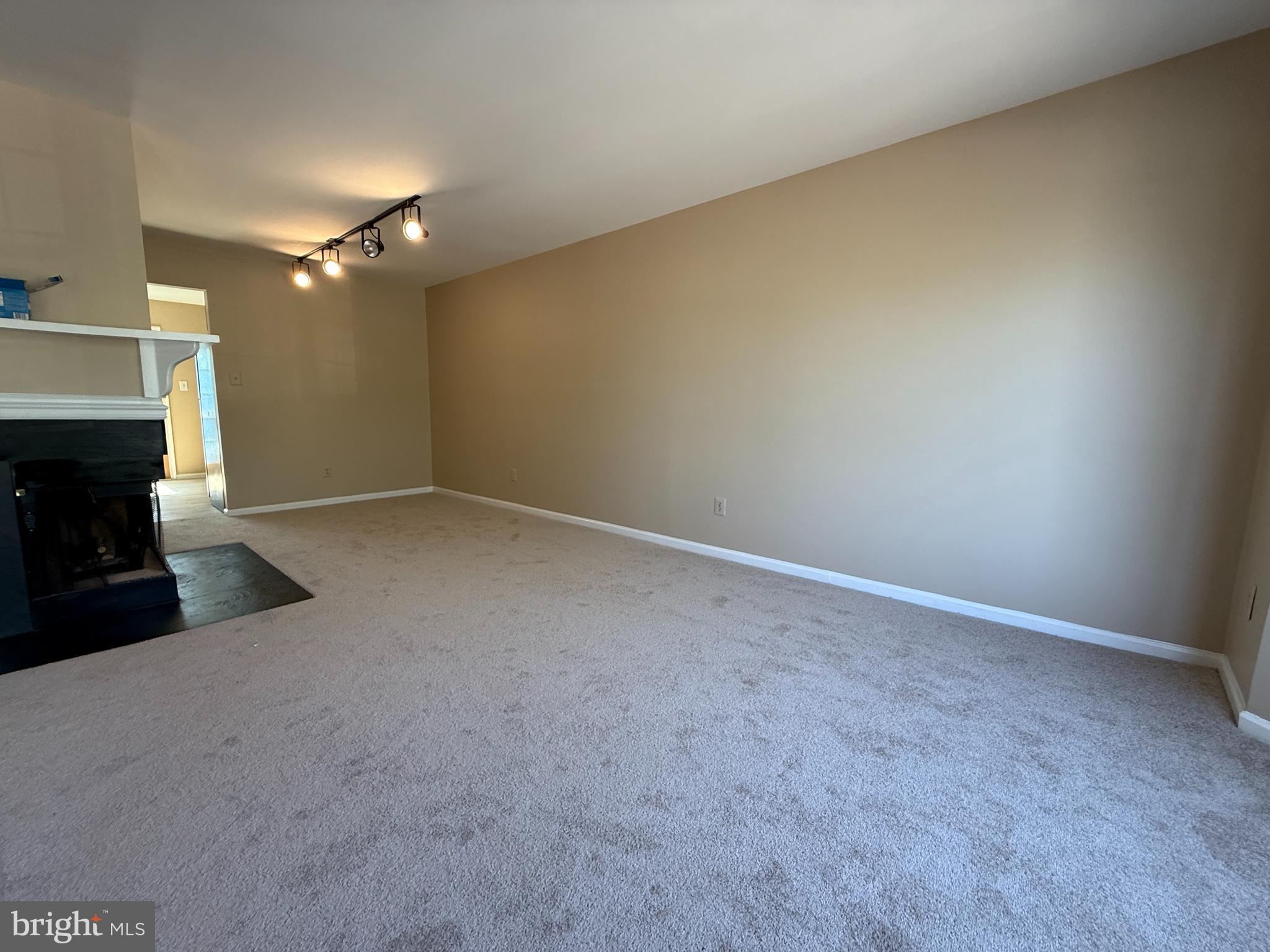 WINDING BROOK - Residential Lease