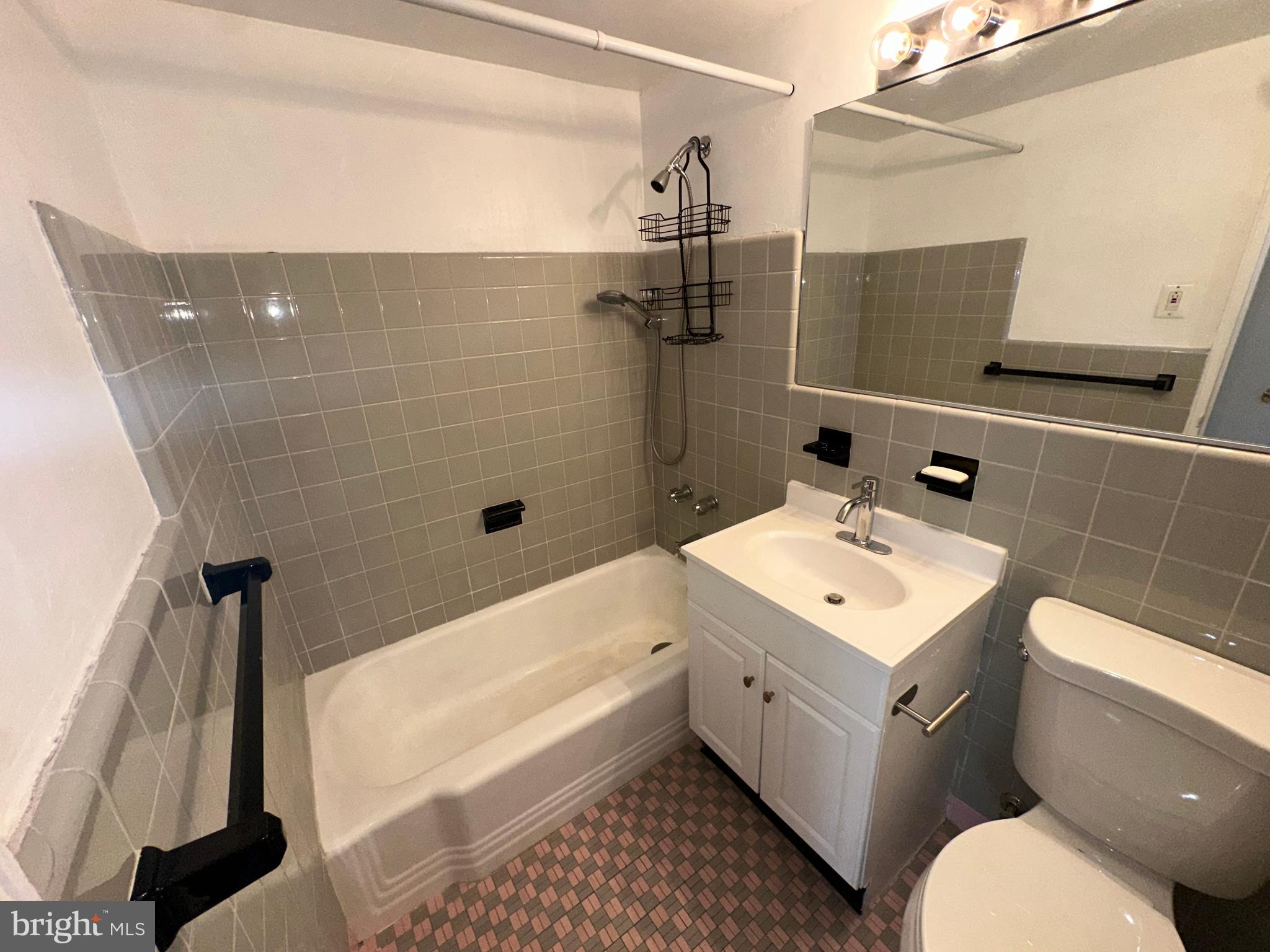 RITTENHOUSE SQUARE - Residential Lease