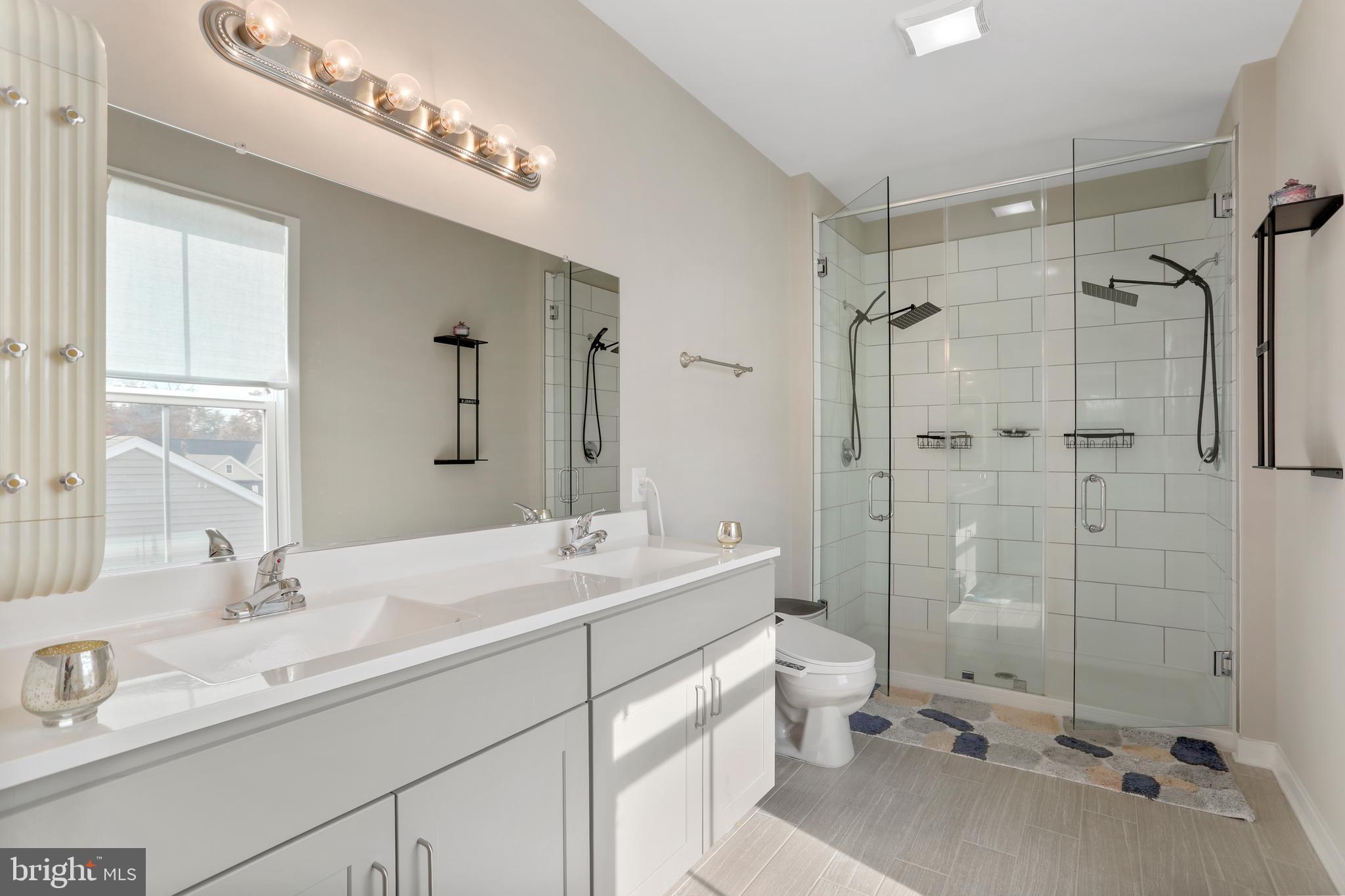 NADENBOUSCH PINES - Residential