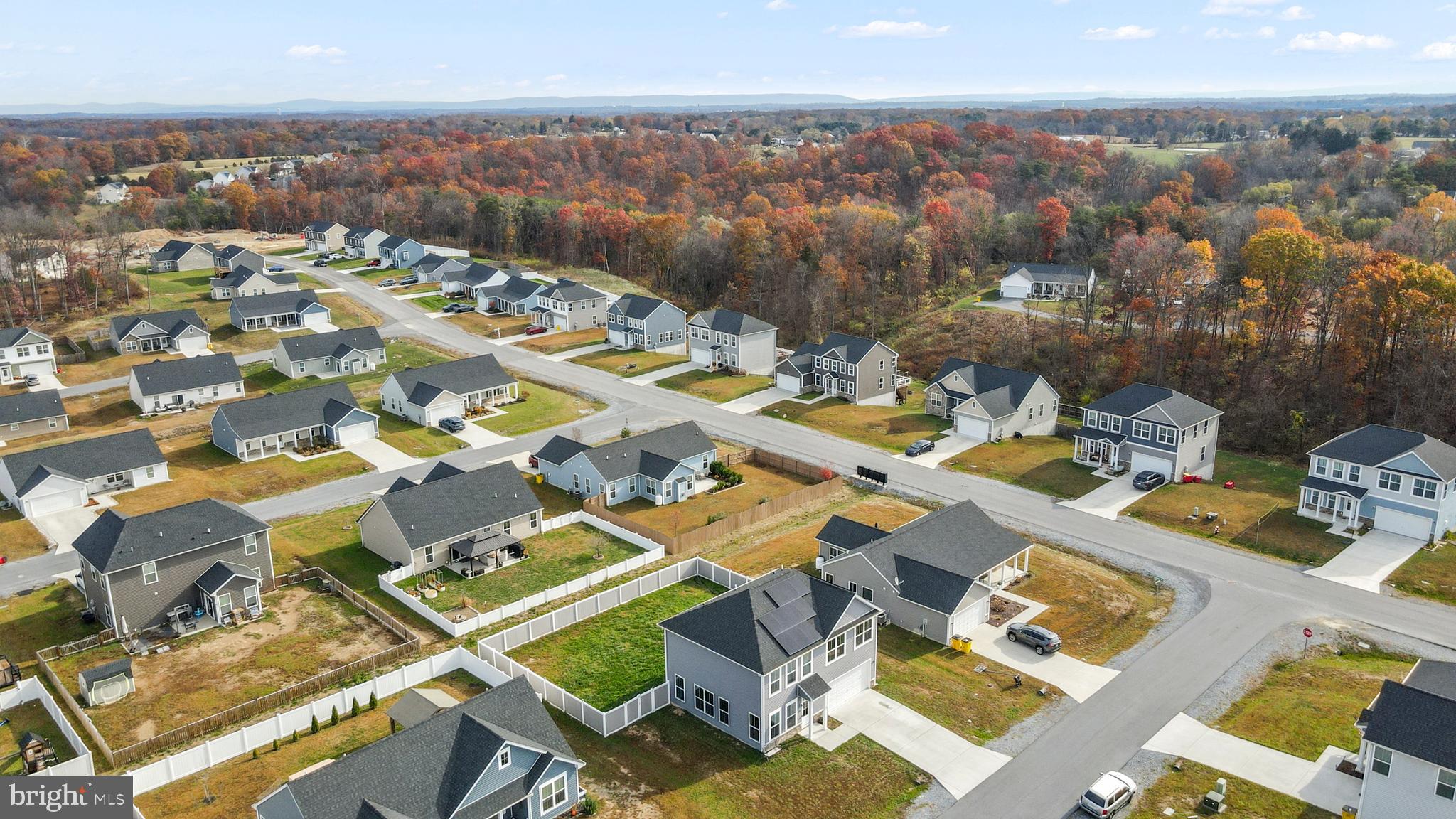 NADENBOUSCH PINES - Residential