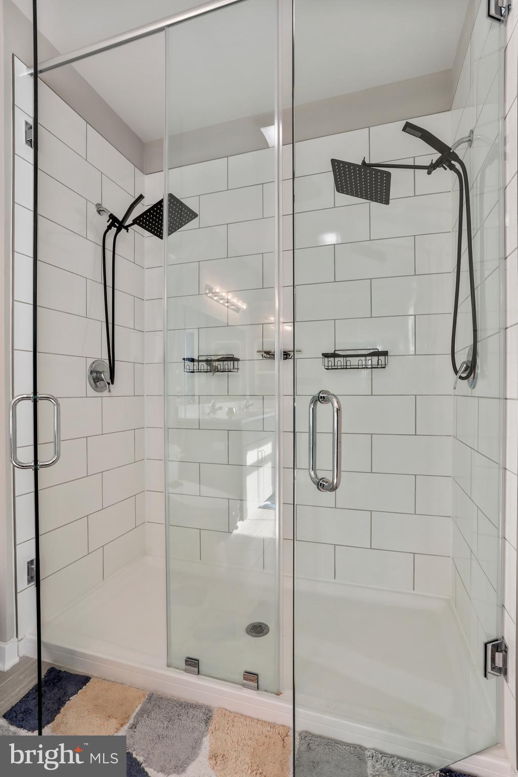 NADENBOUSCH PINES - Residential