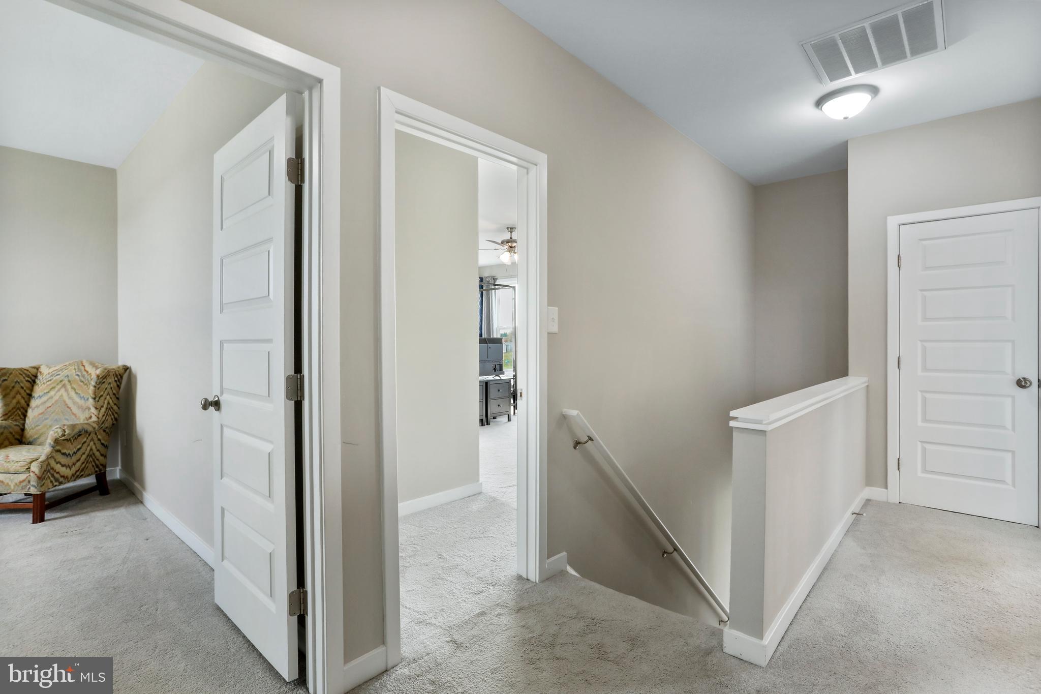 NADENBOUSCH PINES - Residential